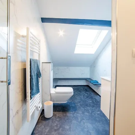 Le Grand Dupont Du Parc Ste-marie - Insolites