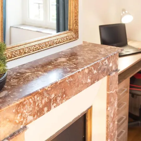 Apartament Le Grand Dupont Du Parc Ste-marie - Insolites