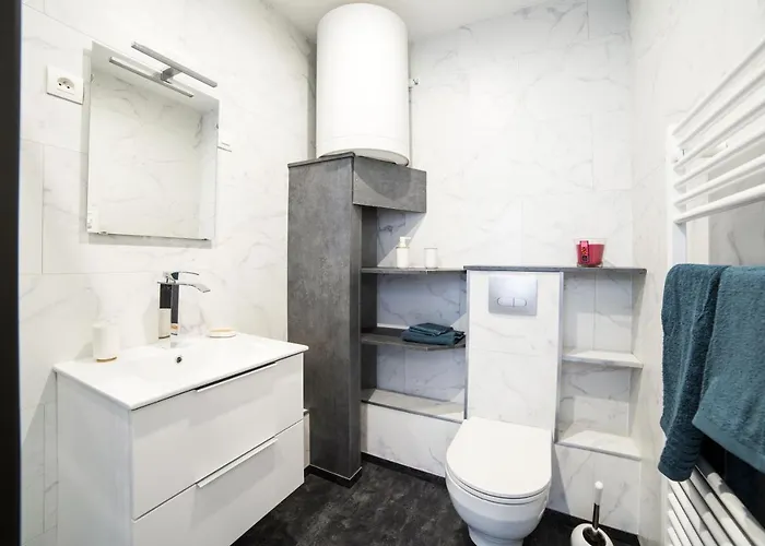 Le Grand Dupont Du Parc Ste-marie - Insolites *