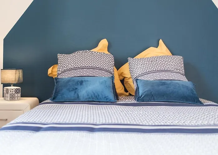 Le Grand Dupont Du Parc Ste-marie - Insolites *